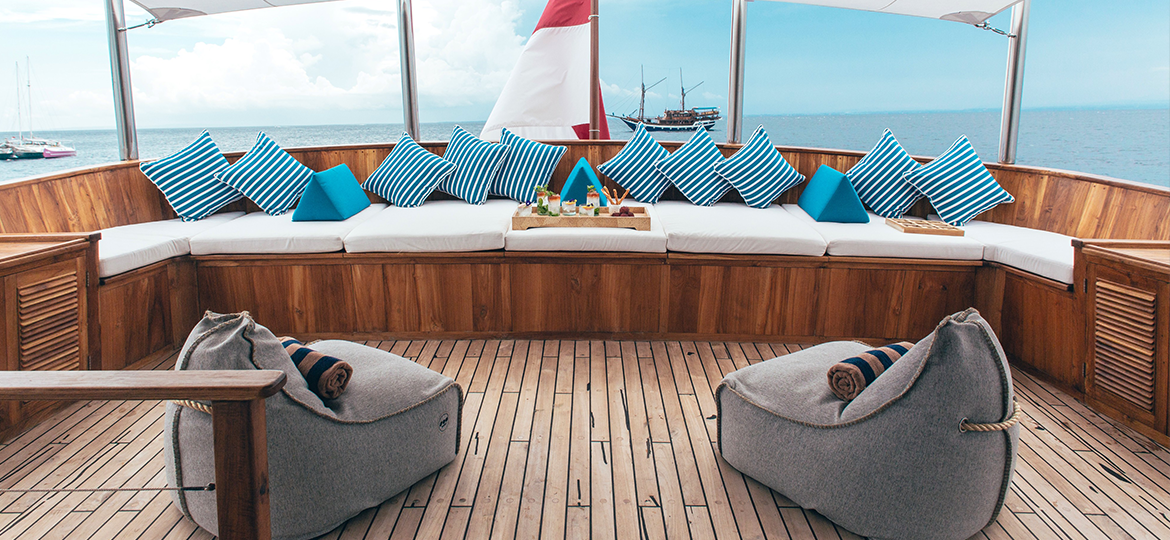 Luxury Phinisi Yacht: Rascal Indonesia Rascal: Indonesia’s First Phinisi Superyacht