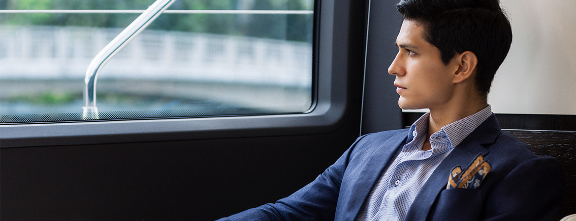 How to Work that Linen Suit Vanilla Luxury_CYC