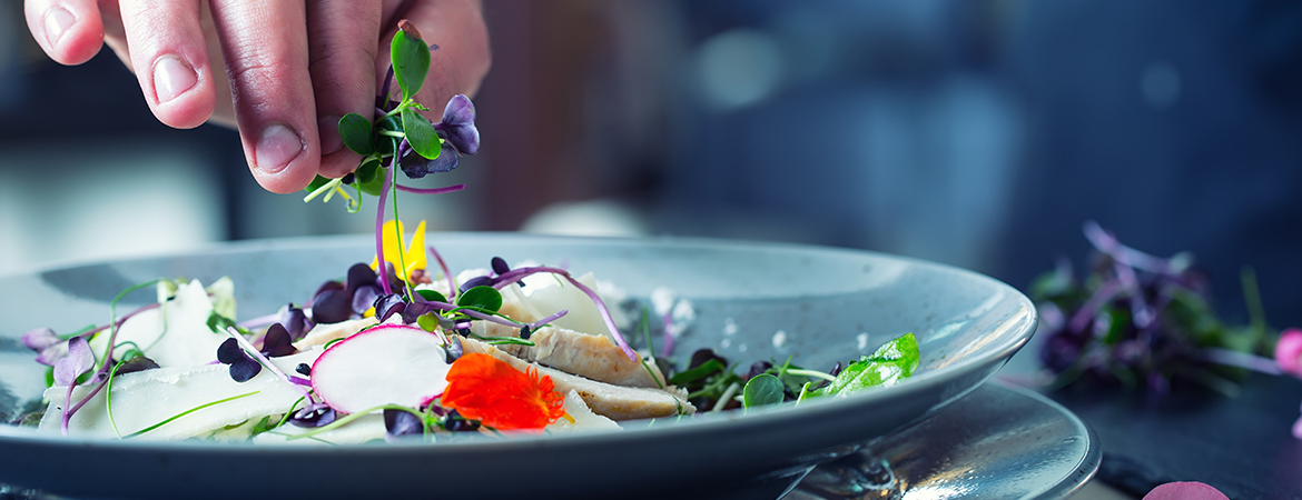 8 Award-Winning Restaurants to Try in Singapore 8 Award-Winning Restaurants to Try in Singapore - Banner