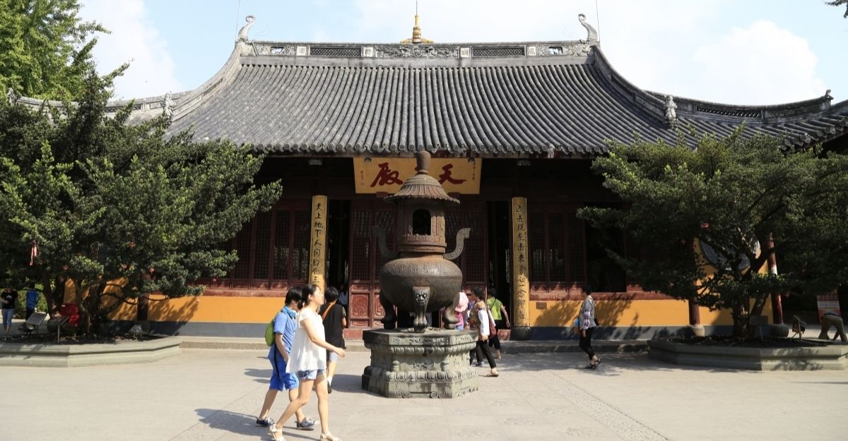 Oldest temple in Shanghai