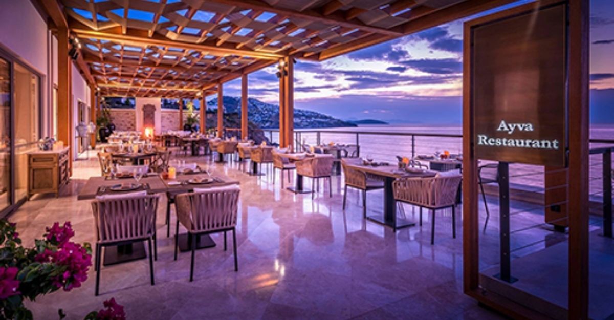 Allium Villas dining