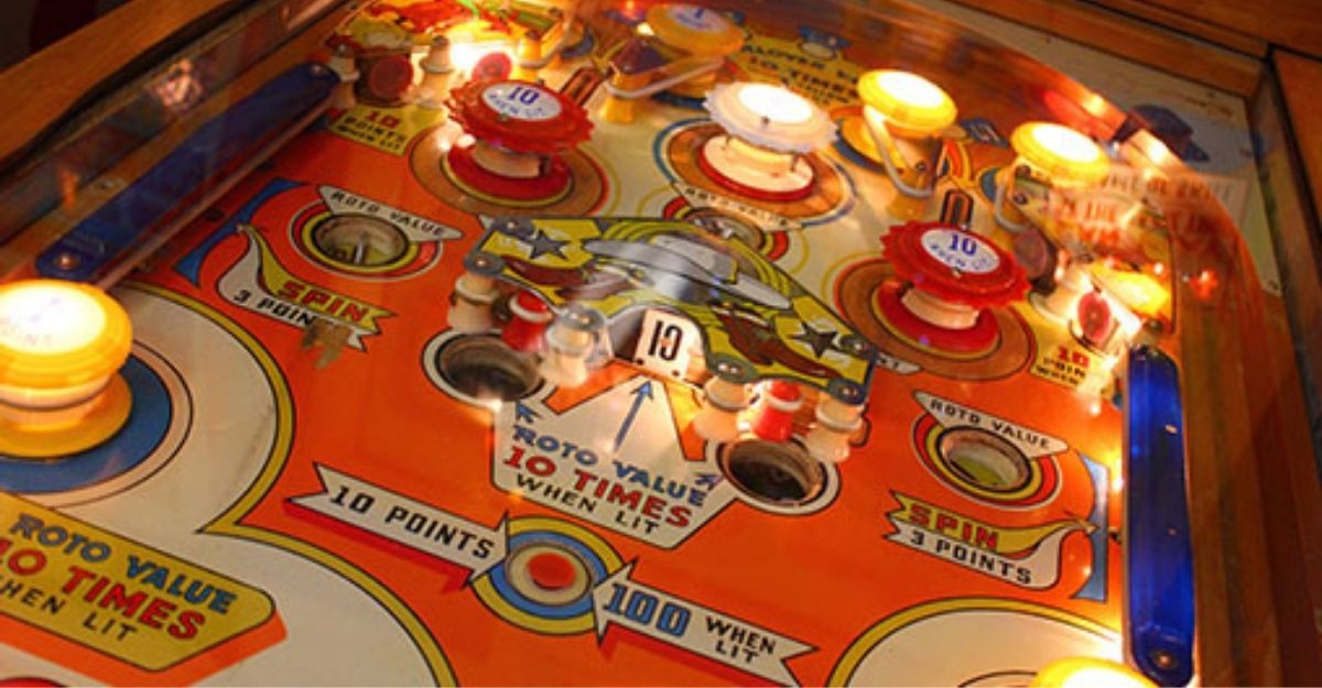 Pinball machine