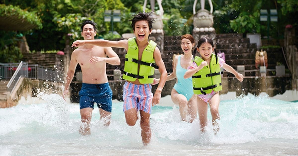 Adventure Cove Waterpark + Ultimate Marine Experience with Rays By SingapoRewards