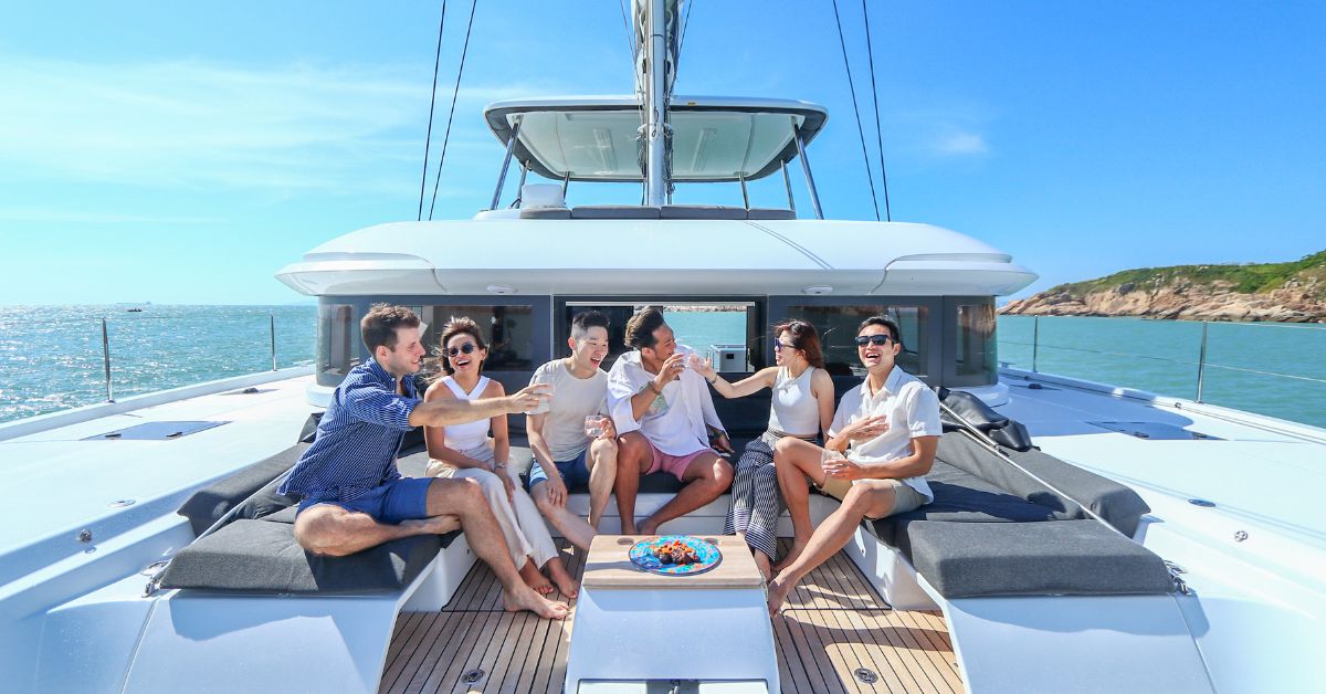 Find a Suitable Boat to Start Your Yachting Journey in Singapore