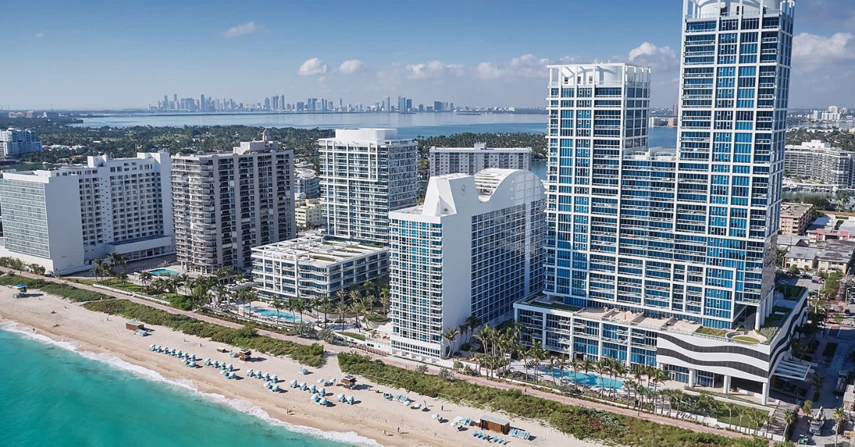 Carillon Miami Wellness Resort - Miami Beach, Florida 
