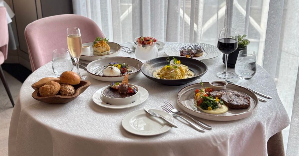 Dining at Grand Park City Hall hotel singapore