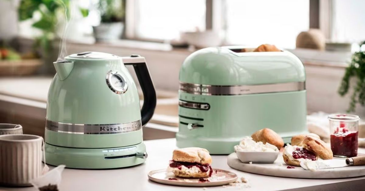Kitchenaid – The Compact, Cute 1.25L Kettle in Pistachio