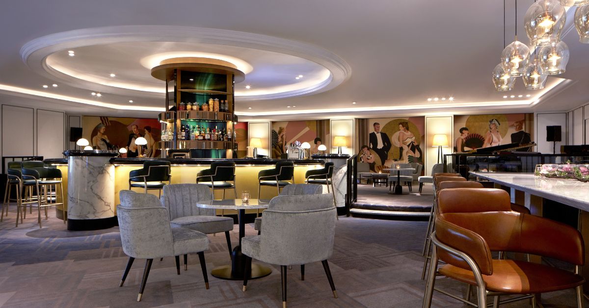 Orchard Hotel Singapore Review: A Romantic Hotel With A History