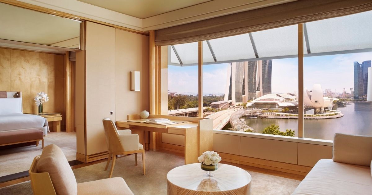 Rooms, Splendour, and a Bath Tub Ritz Carlton Singapore
