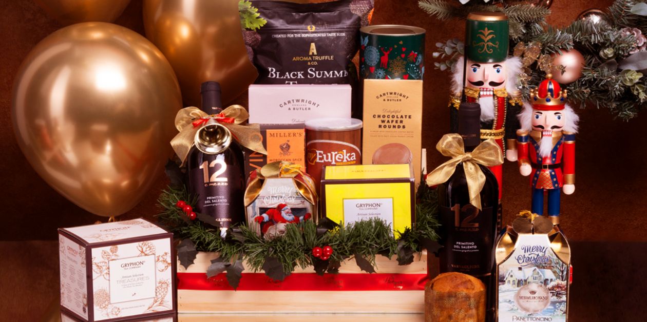The Hamper Story - Christmas Gift Hampers That She Will Love 