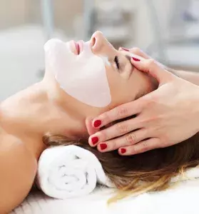 Best Facial Treatments to Prep Your Skin for a Brand New Year