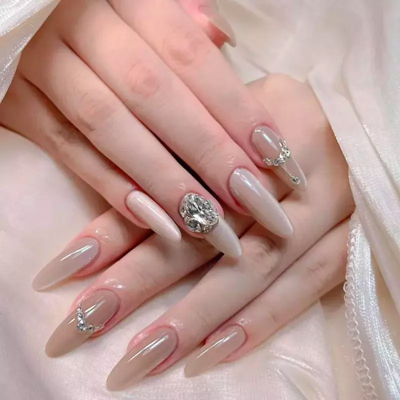 Best Nail Salons in Singapore for Trending Manicures and Pedicures 