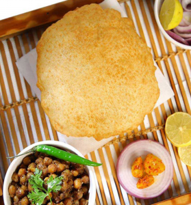 9 Must-Try Famous Street Food Joints in Delhi  - Thumbnail