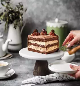 Halal Bakeries for Desserts in Singapore