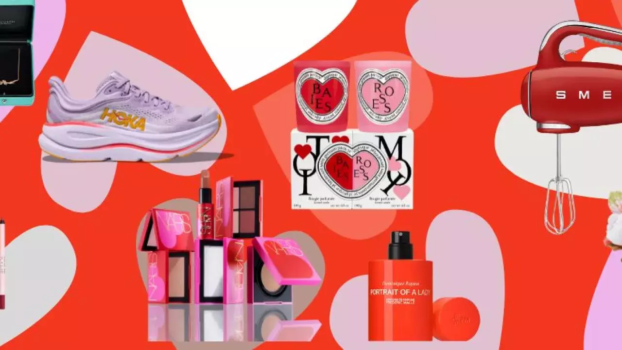 Valentine's Day Gifts for Her 2025 | Singapore