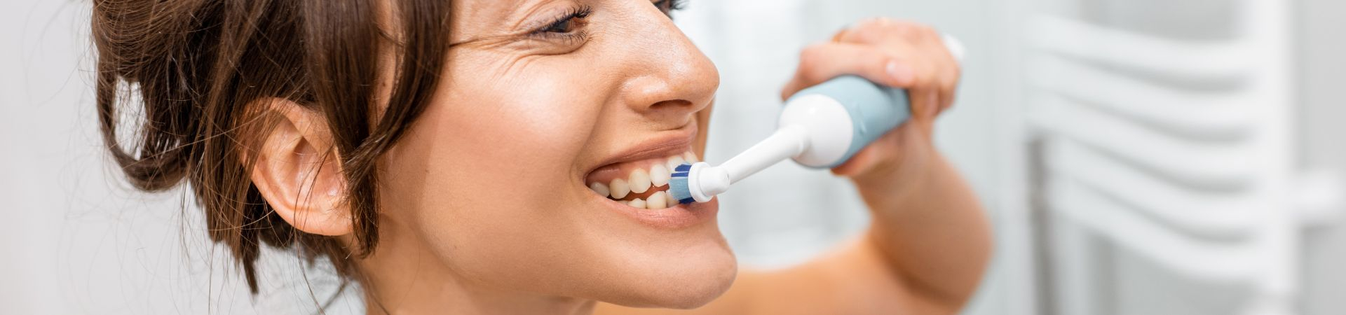 The Best Oral Care Devices for a Healthier and Whiter Smile